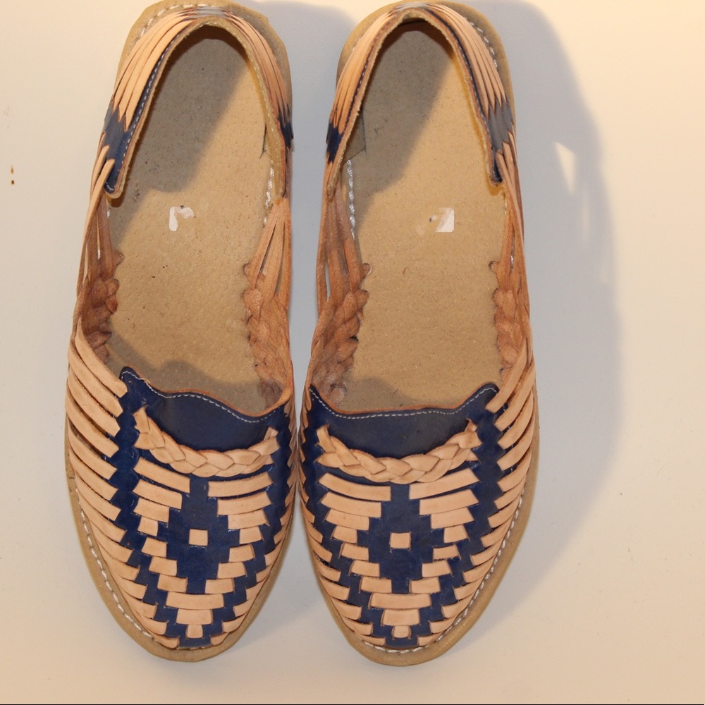 WOMEN'S CLOSED TOE HUARACHE SANDALS